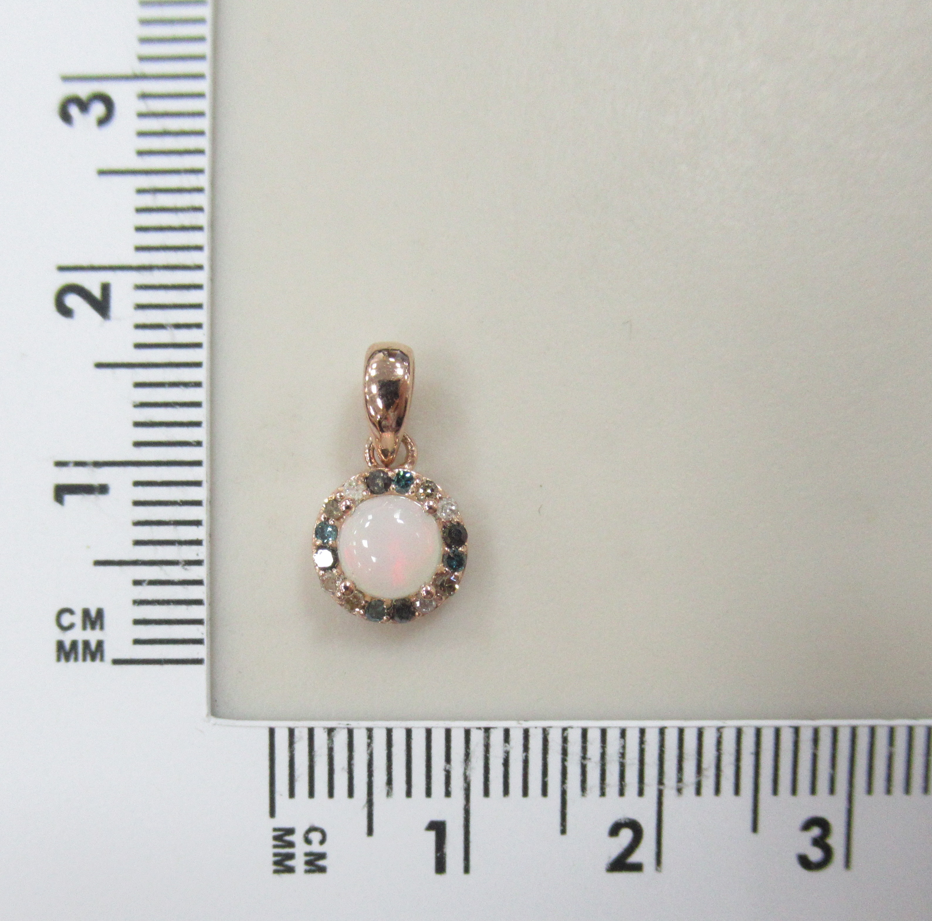 Серебряная подвеска с опалом